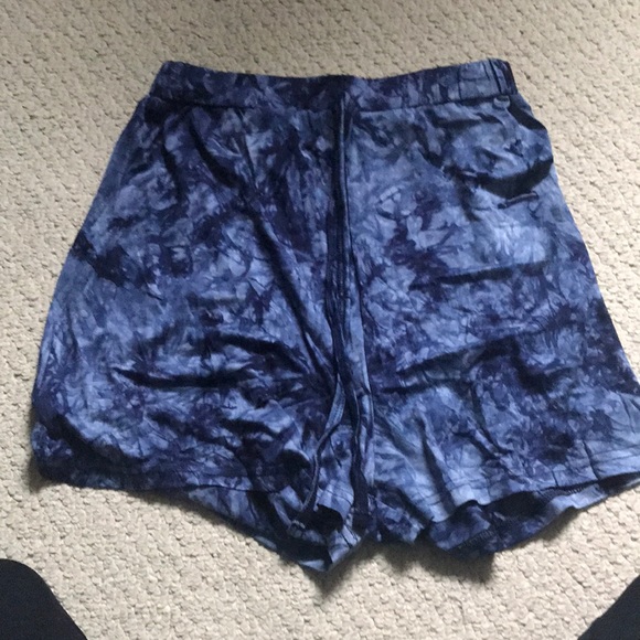 SHEIN new tie dye shorts and shirt set - Picture 2 of 3